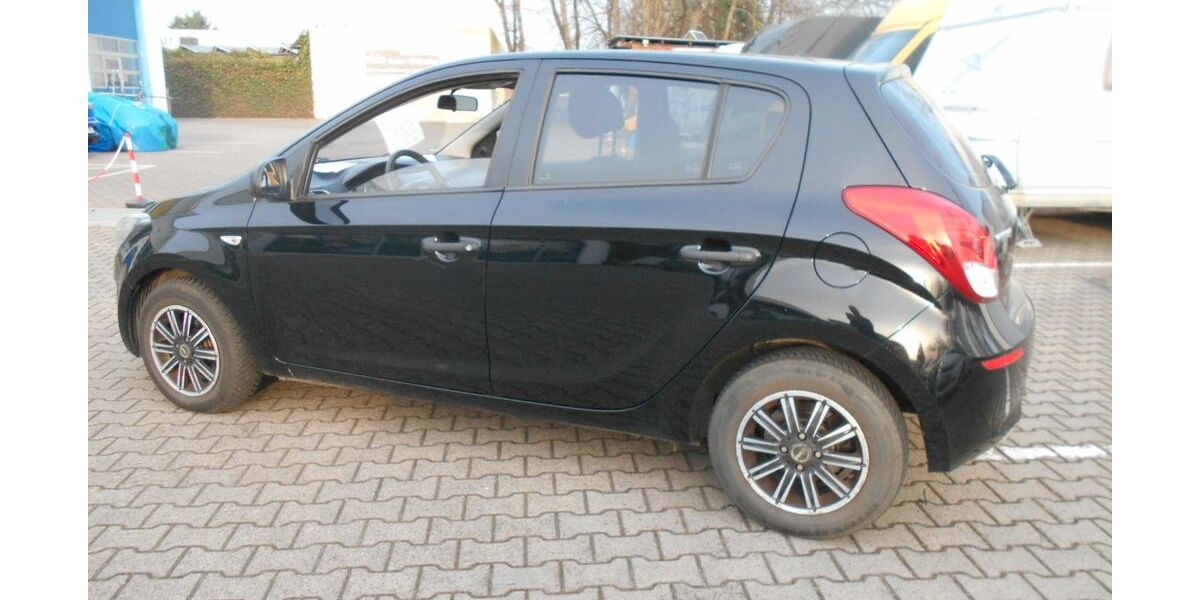 Hyundai i20 112.300 km 4.990 &euro; Bürstadt 68642