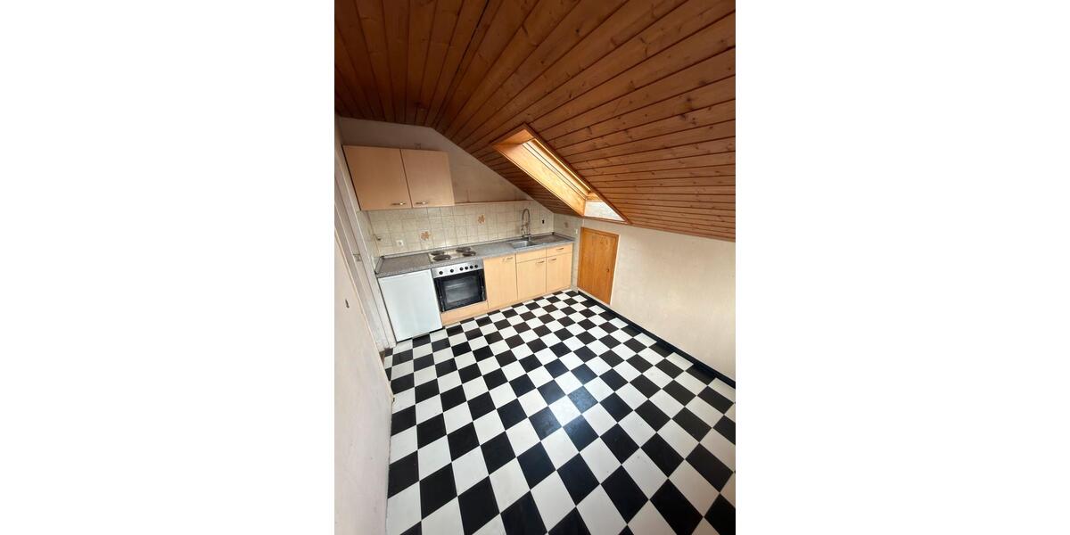 Dachgeschoßwohnung Großbettlingen - 2 Zimmer, 50 m&sup2;, 168.000&euro; | Angebot:24720566