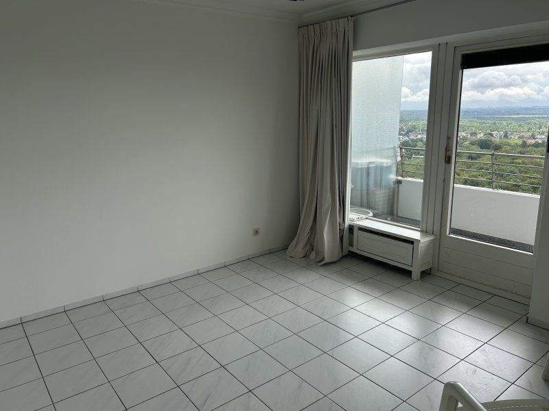3-Zimmer-Eckappartement mit schönen Seeblick