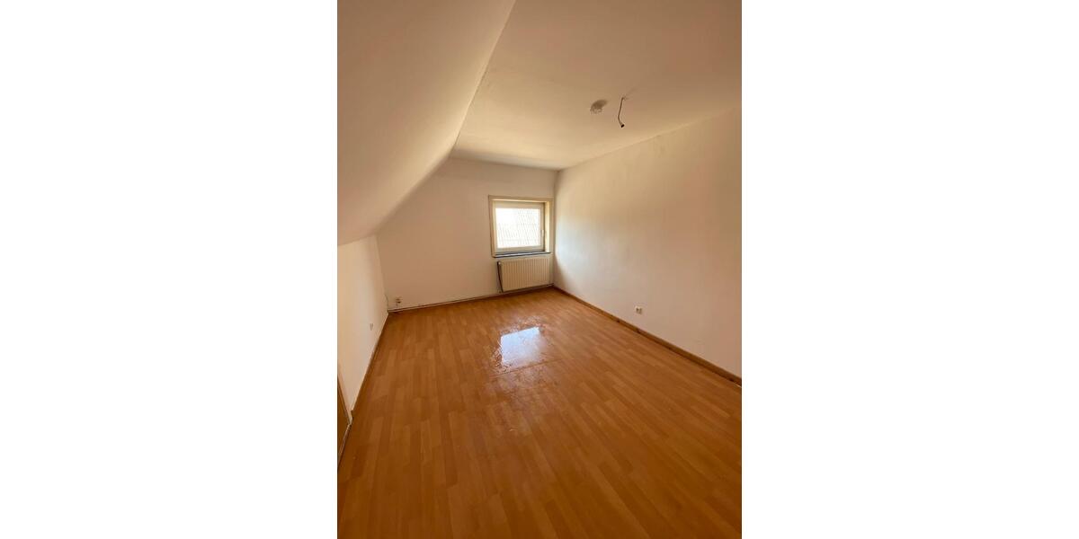 Mehrfamilienhaus, Wohnhaus Witzwort - 9 Zimmer, 250 m&sup2;, 185.000&euro; | Angebot:26704300