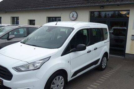 Ford Tourneo Connect 133.567 km 12.485 &euro; Jaenschwalde 03197