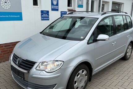 VW Touran 234.261 km 3.780 &euro; Glückstadt 25348