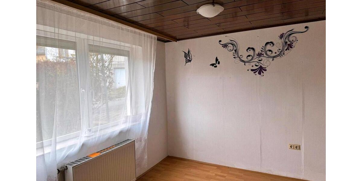 Einfamilienhaus Mehren - 8 Zimmer, 110 m&sup2;, 250.000&euro; | Angebot:25915413