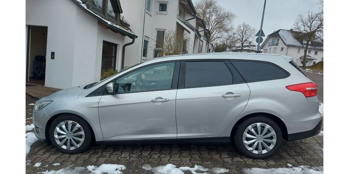 Ford Focus 133.000 km 5.900 &euro; Buchenau Lahn 35232