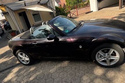 Mazda MX-5 101.983 km 8.888 &euro; Voerde Niederrhein 46562