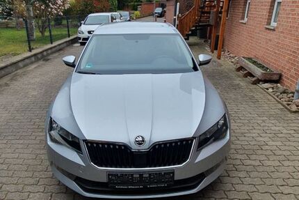 Skoda Superb 134.000 km 10.950 &euro; Beckedorf 31699