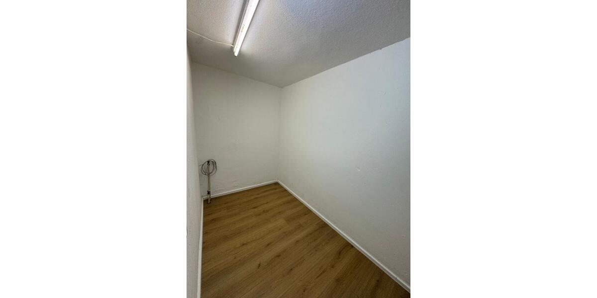 Etagenwohnung Siegen - 3 Zimmer, 95 m&sup2;, 239.000&euro; | Angebot:27136704