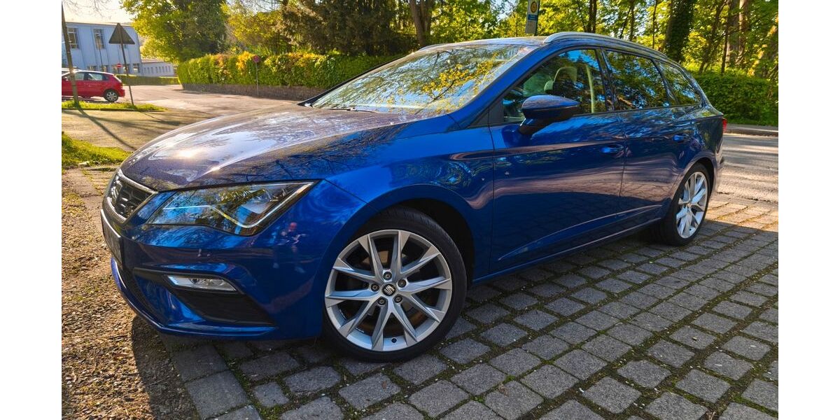 Seat Leon 74.496 km 14.988 &euro; Wiehl 51674