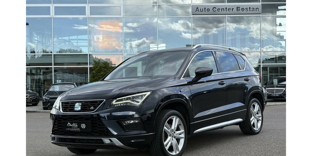 Seat Ateca FR KAMERA/NAVI/CARPLAY/KEYLESS/SHZ/AHK/DSG 113.916 km 16.900 &euro; Villingen-Schwenningen 78054