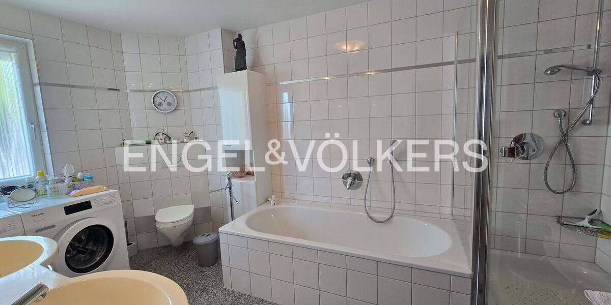 Etagenwohnung Tübingen Weststadt - 4 Zimmer, 136 m&sup2;, 850.000&euro; | Angebot:26657019