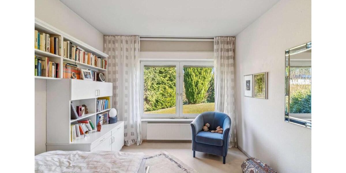 Einfamilienhaus Solms - 7 Zimmer, 194 m&sup2;, 2.800&euro; | Angebot:26091109