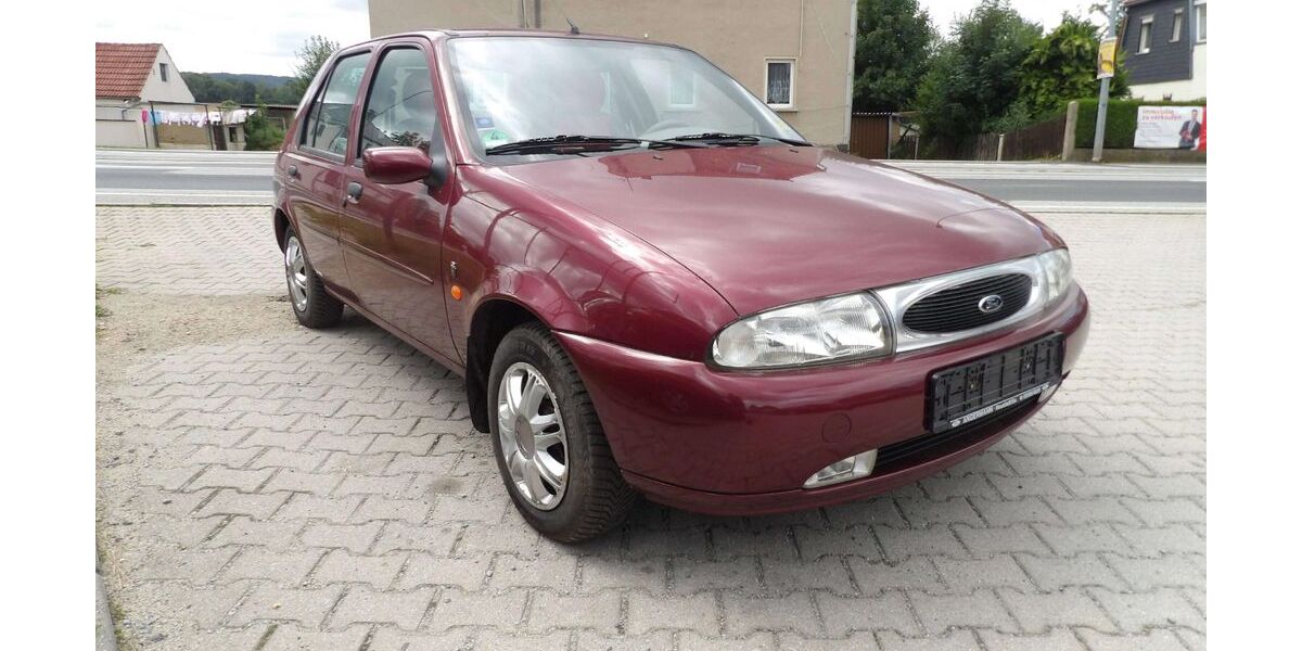 Ford Fiesta 60.000 km 2.499 &euro; Bautzen 02625