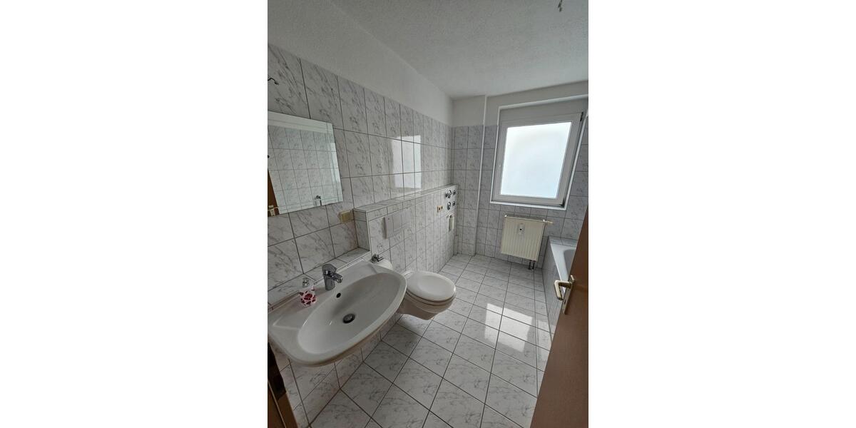 Etagenwohnung Ebersdorf bei Coburg - 3.5 Zimmer, 76 m&sup2;, 188.000&euro; | Angebot:27005910