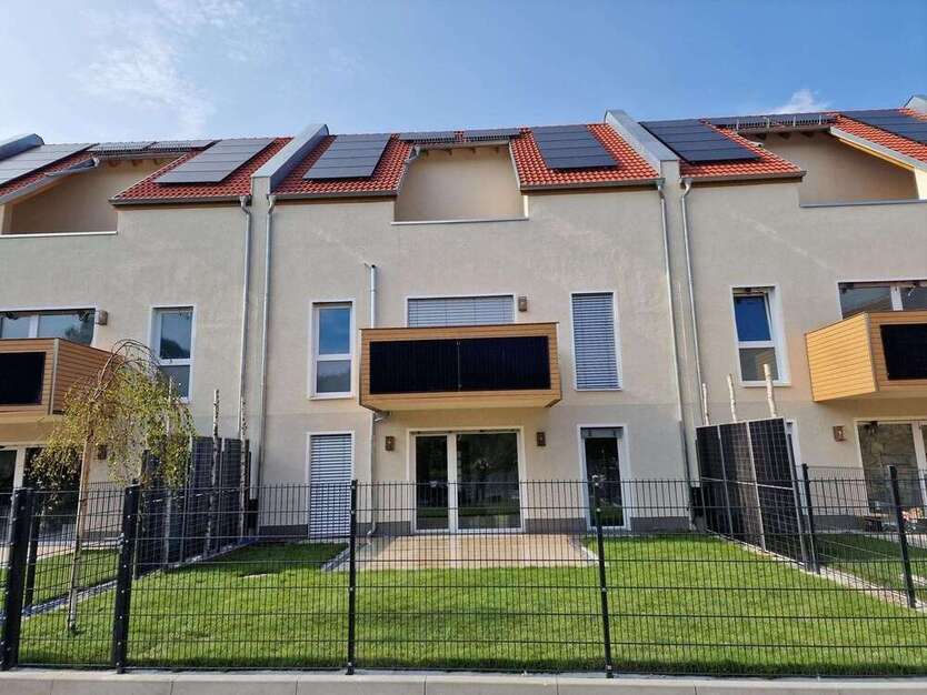 Haus zum Mieten in Leipzig 2.650 € 185 m²