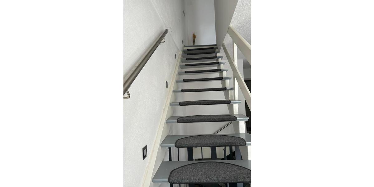 Reihenhaus Landau an der Isar - 5 Zimmer, 180 m&sup2;, 385.000&euro; | Angebot:25783224