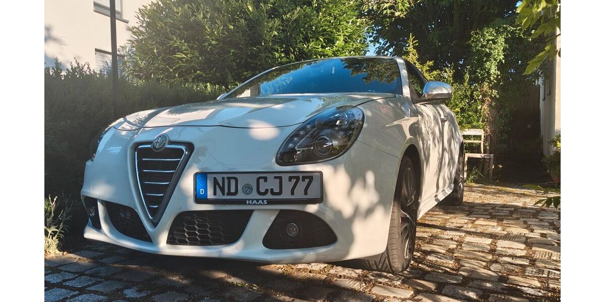 Alfa Romeo Giulietta 177.113 km 7.200 &euro; Rennertshofen 86643