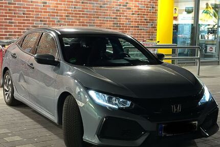 Honda Civic 75.000 km 13.450 € Bremen 28201