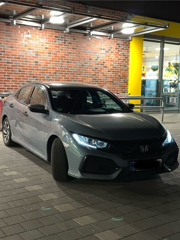Honda Civic 75.000 km 13.450 € Bremen 28201