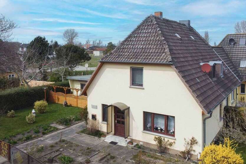 Haus zum Kaufen in Dranske 240.000 € 85 m²