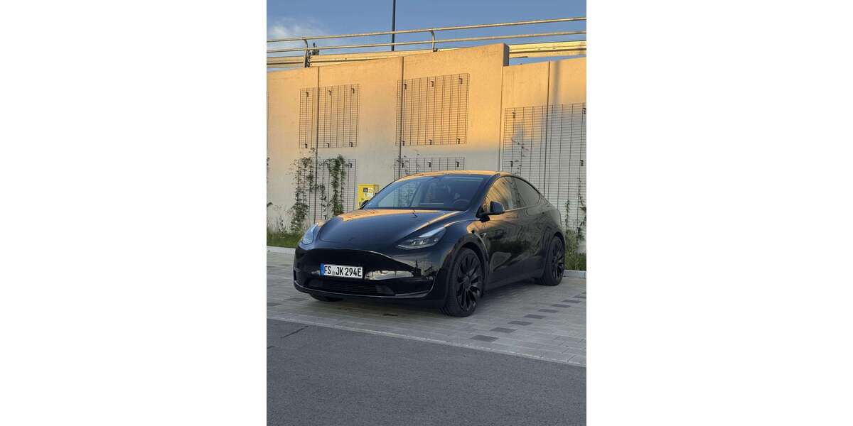 Tesla Model Y 58.500 km 38.900 € Hohenkammer 85411