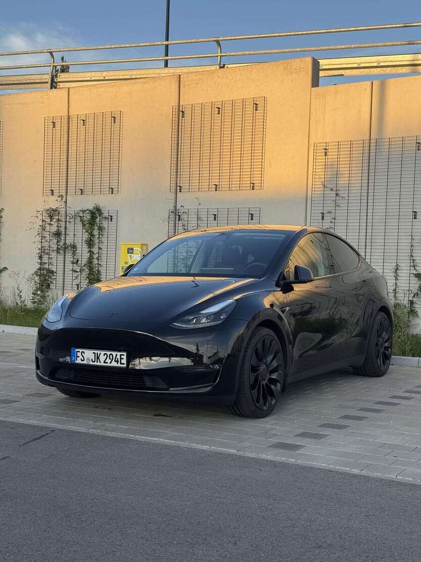 Tesla Model Y 58.500 km 38.900 € Hohenkammer 85411