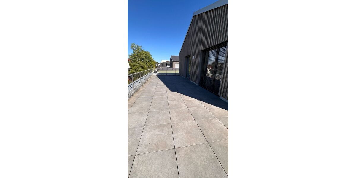 Helle 2-Zimmer-Dachterrassenwohnung - Nachmieter gesucht - 2- Germering | Angebot:26832024