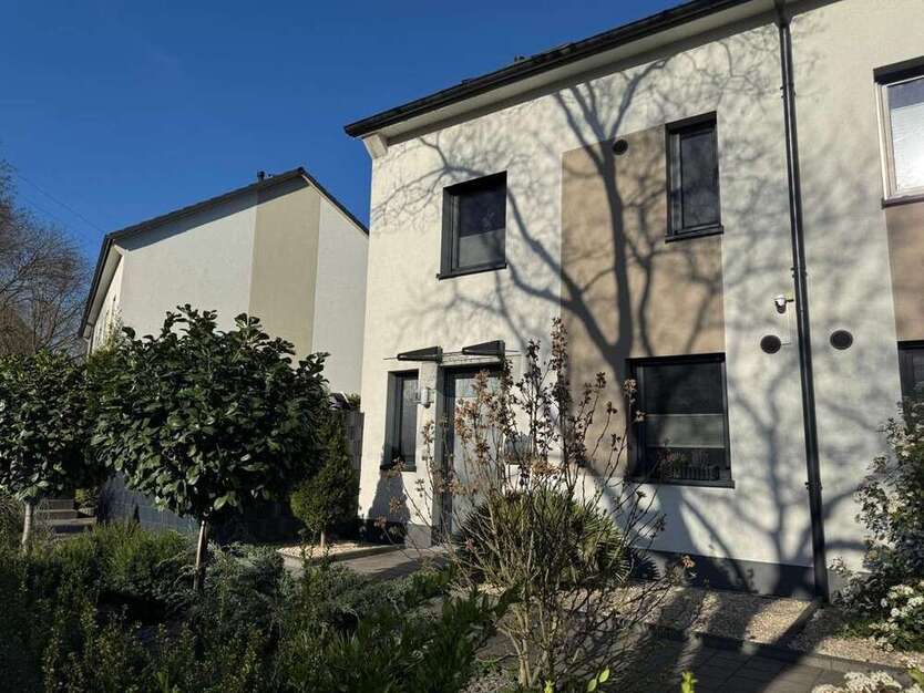 Haus zum Kaufen in Oberhausen 439.000 € 116 m²