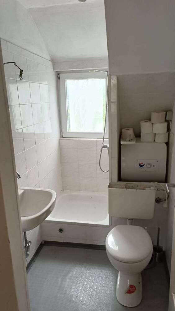 Wohnung zum Mieten in Rödental 290 € 40.59 m²