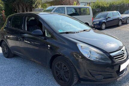 Opel Corsa 193.000 km 999 &euro; Detmold 32758