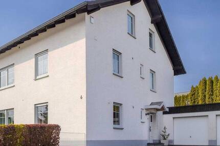 Haus Möhnesee Körbecke - 8 Zimmer, 190 m&sup2;, 680.000&euro; | Angebot:26128029