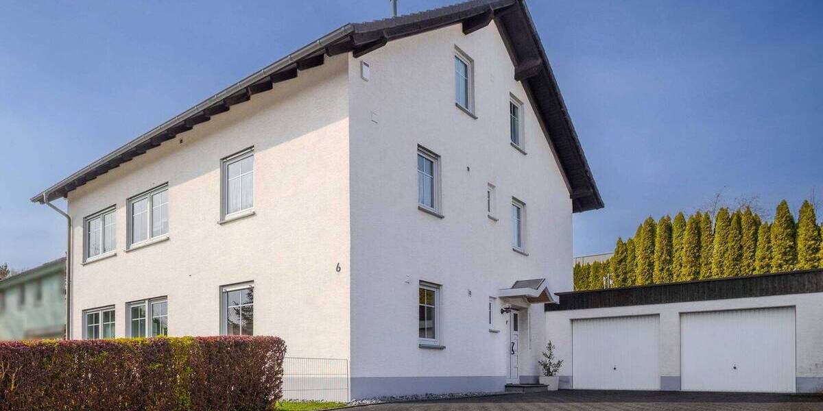 Mehrfamilienhaus, Wohnhaus Möhnesee Körbecke - 8 Zimmer, 190 m&sup2;, 680.000&euro; | Angebot:26128029