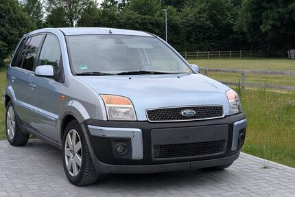 Ford Fusion 144.000 km 2.900 &euro; Groß Rheide 24872