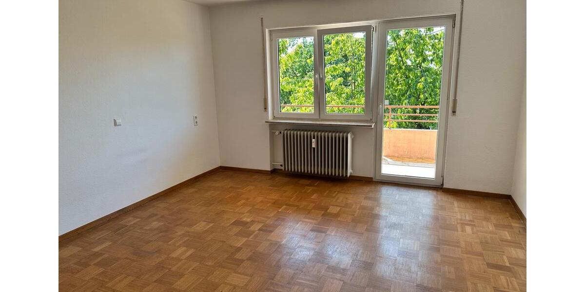 Etagenwohnung Schlaitdorf - 4 Zimmer, 95 m&sup2;, 1.120&euro; | Angebot:26646742