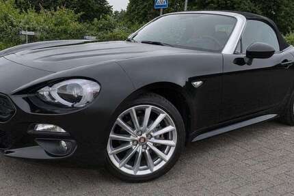 Fiat 124 Spider 25.000 km 18.950 &euro; Hamburg 22179
