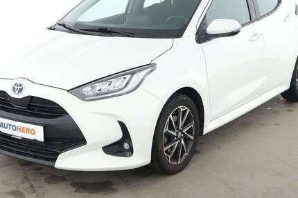 Toyota Yaris 52.526 km 17.960 &euro; Hamburg 22529
