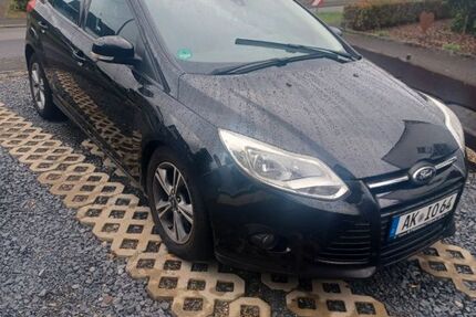 Ford Focus 124.000 km 4.699 &euro; Steinebach-Sieg 57520