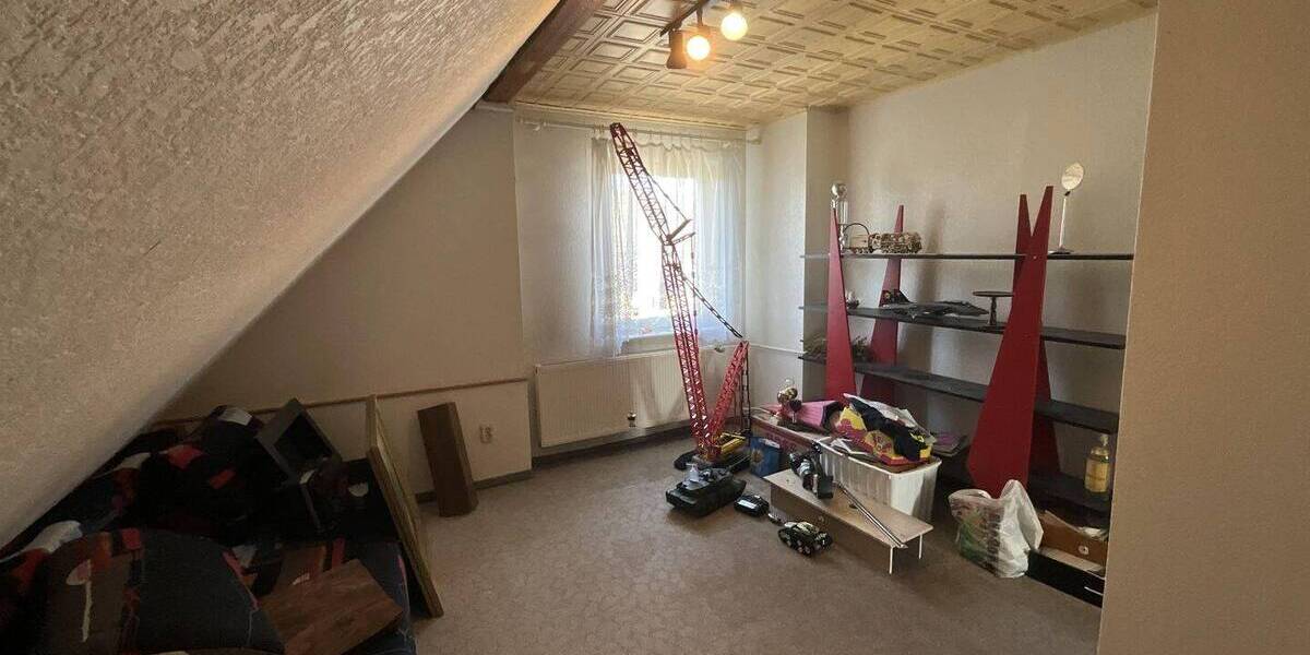 Einfamilienhaus Schenkendöbern Sembten - 7 Zimmer, 188 m&sup2;, 79.000&euro; | Angebot:25685823