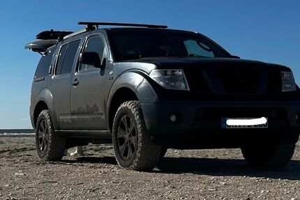Nissan Pathfinder 275.000 km 6.300 &euro; Agathenburg 21684