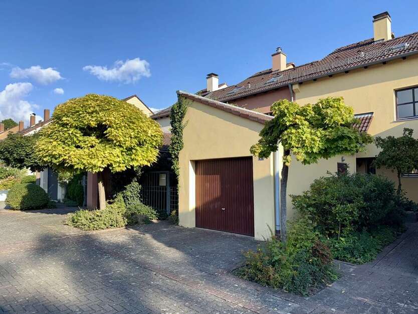 Haus zum Kaufen in Nürnberg Langwasser 396.000 € 132.07 m² 5 zimmer