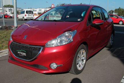 Peugeot 208 110.000 km 4.900 € Nürnberg 90449