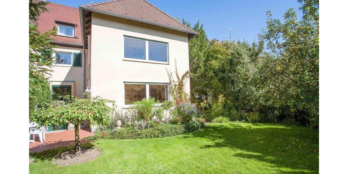 RESERVIERT+++Familienfest - Doppelhaushälfte in Erlangen-Ost 1 zimmer