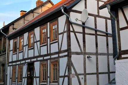 Haus Königslutter am Elm - 9 Zimmer, 165 m&sup2;, 1.100&euro; | Angebot:24640310