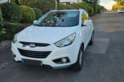 Hyundai ix35 130.000 km 8.000 € Frankfurt am Main 60437