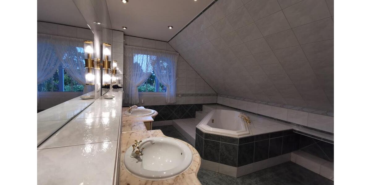 Einfamilienhaus Neuenhagen bei Berlin - 6 Zimmer, 190 m&sup2;, 5.900&euro; | Angebot:24640945