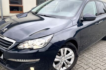 Peugeot 308 64.101 km 10.890 € Garrel 49681
