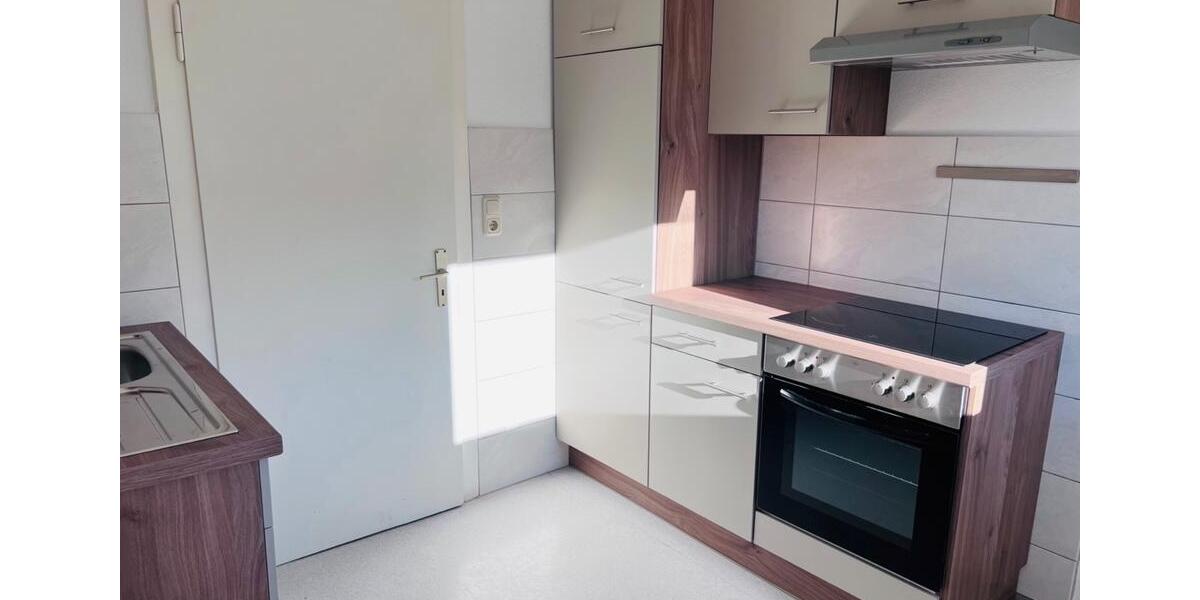 Dachgeschoßwohnung Marburg - 4 Zimmer, 80 m&sup2;, 780&euro; | Angebot:25431433