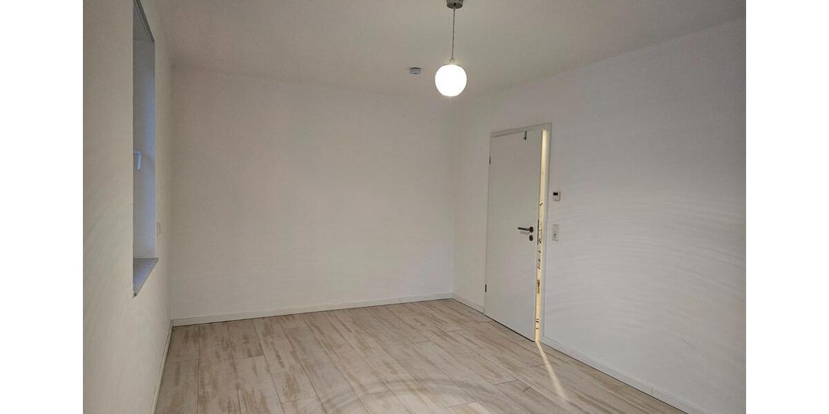 Einfamilienhaus Rüsselsheim am Main - 5 Zimmer, 156 m&sup2;, 2.300&euro; | Angebot:24717817