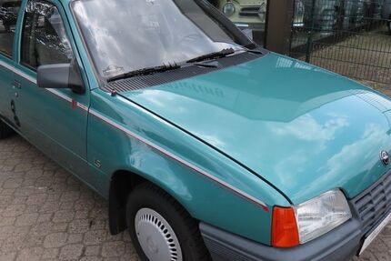 Opel Kadett 145.000 km 2.950 € Beverstedt 27616