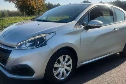 Peugeot 208 164.000 km 4.990 &euro; Dresden 01259