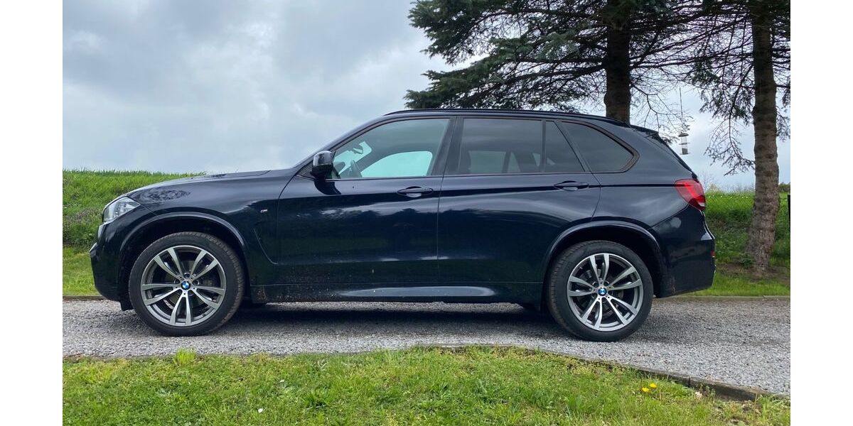 BMW X5 299.800 km 16.995 &euro; Lichtenau 09244
